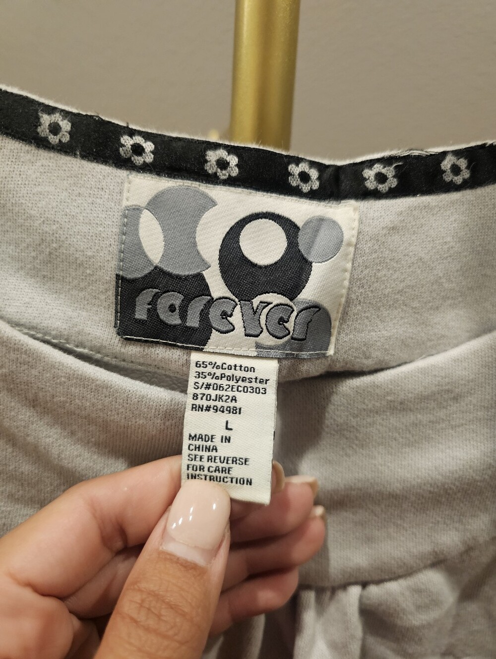 Vintage Scoop Neck/Off Shoulder Top - Picture 3 of 5